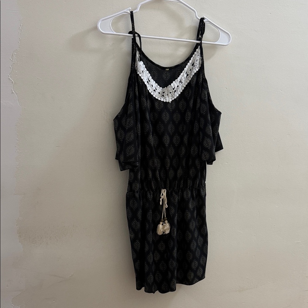 Chic Black and White Patterned Mini Dress